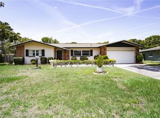 970 Sousa Dr, Largo, FL 33771