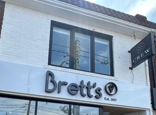 1007 Kingston Rd W #B, Toronto, ON M4E 1T3