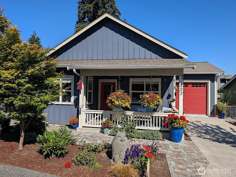 2nd image of 223 Clover Court