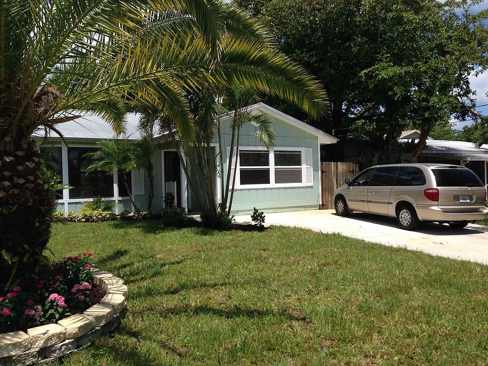 1st image of 1598 NE Sottong Ave