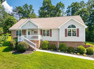 403 Ashley Dr, Soddy Daisy, TN 37379