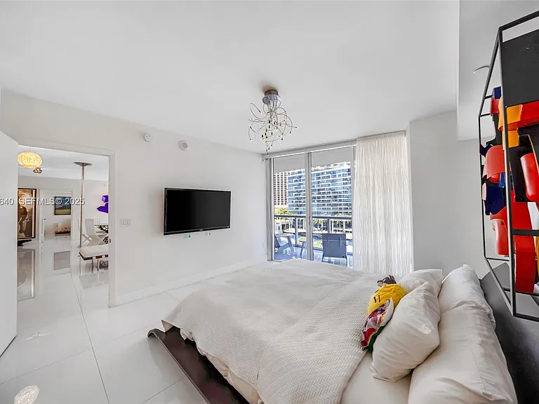 475 Brickell Ave #712-714 — Photo 20