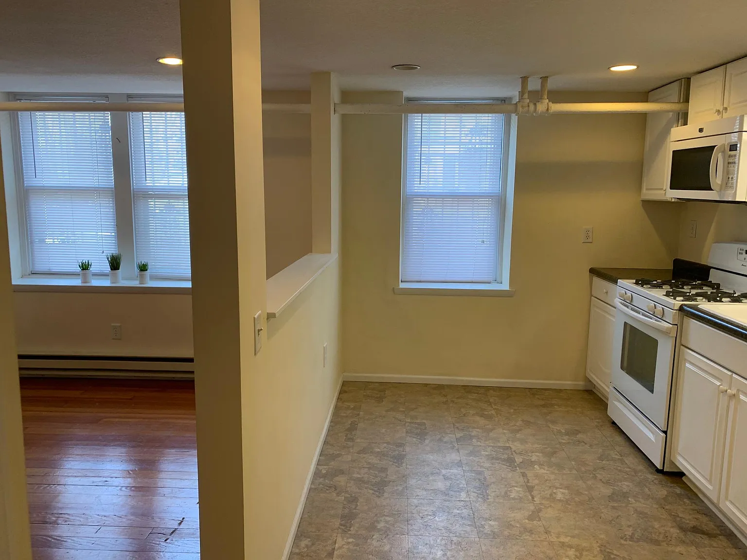 1 bed, $1,095 — Photo 3