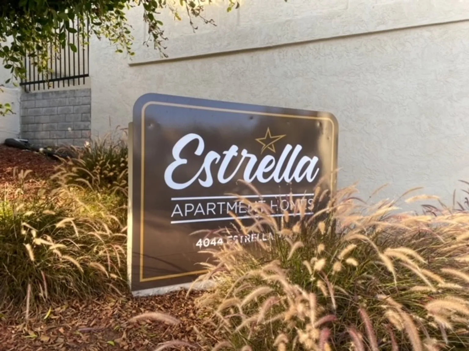 Estrella Gardens — Photo 1