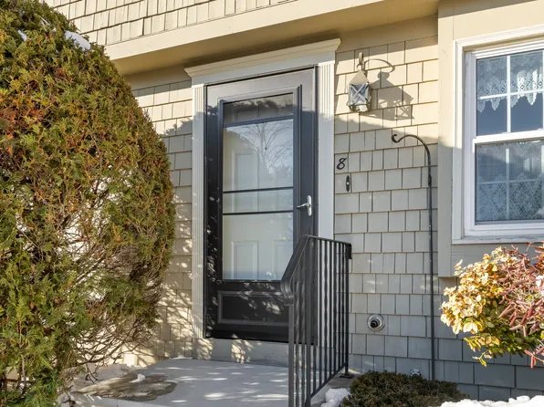 8 Royal Oaks Drive #4, Auburn, ME 04210