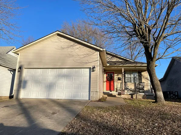 715 Wilson St, Webb City, MO 64870