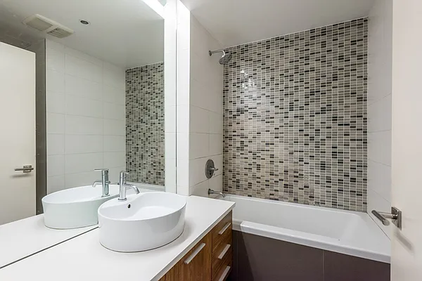 Rented by Nooklyn NYC LLC | media 27