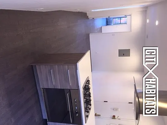 Rented by Citi Habitats | media 31