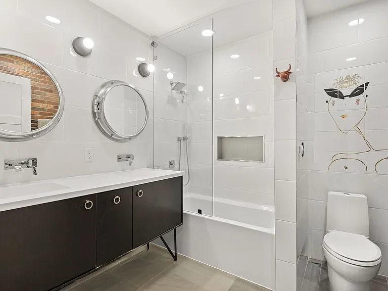 705 Clinton St #1 — Photo 13