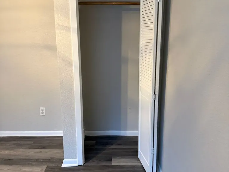 Nicollet Avenue Apartments — Photo 31