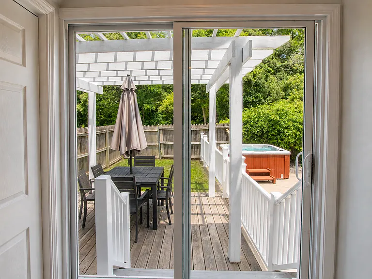 44 Basswood Dr — Photo 17