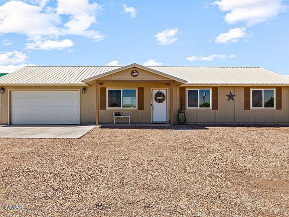 3rd image of 1251 S Meadow Way