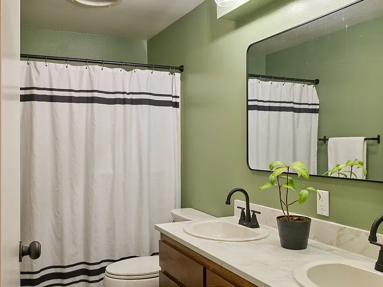 1702 Karyl Ave — Photo 15