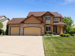 15198 Beechwood Ave, Clive, IA 50325