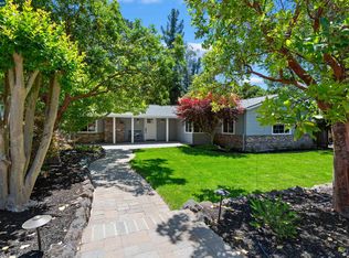 90 Meadow View Rd, Orinda, CA 94563