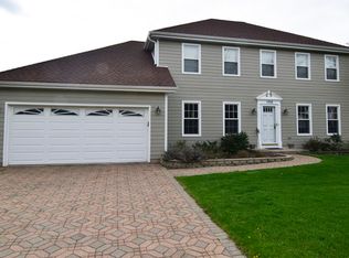 1156 Hyde Park Ln, Naperville, IL