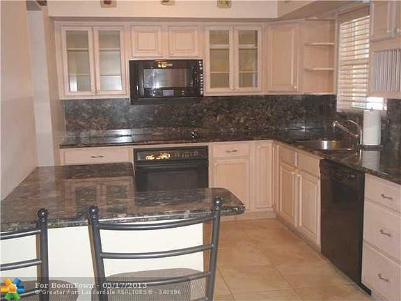 2nd image of 3211 SW 19th St