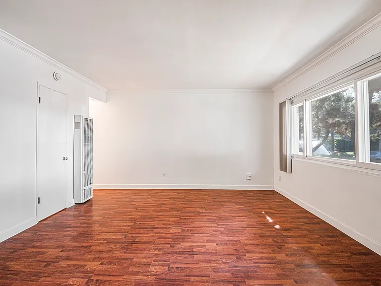 58375A W 88th St #58375A — Photo 5