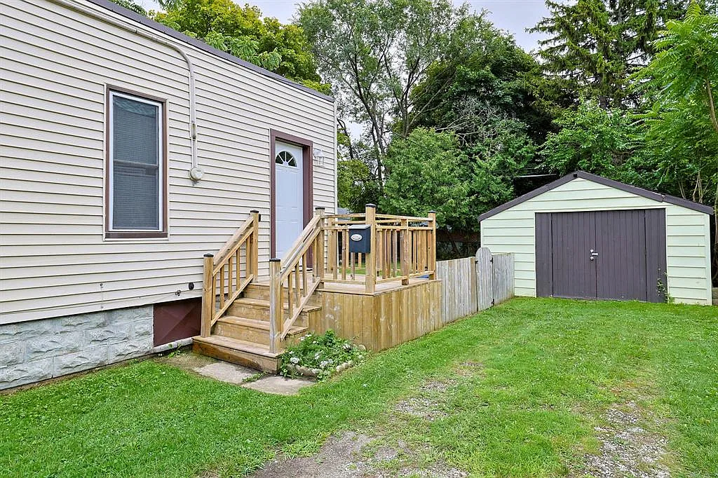 3 bed, $2,800 — Photo 2