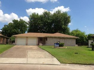 3915 Bethany Ln, Houston, TX 77039