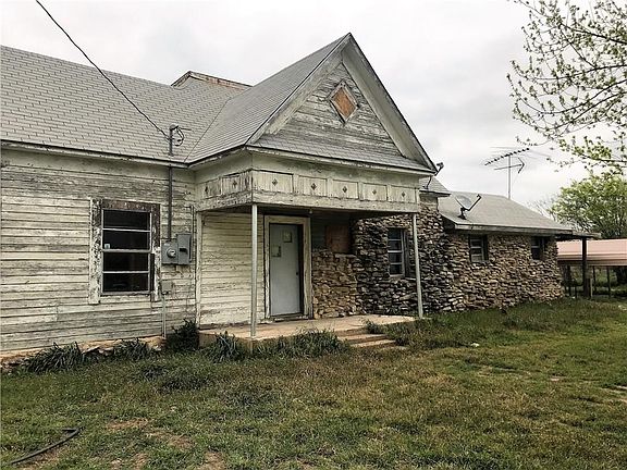 2nd image of 255 County Road 140