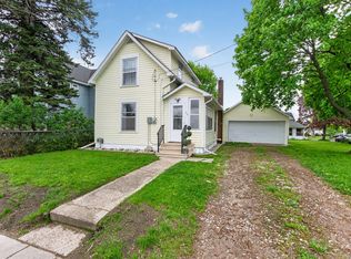 613 Hallett St, Jackson, MI 49202