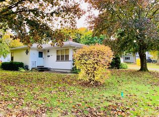 55 Lansing Cir S, Rochester, NY 14624
