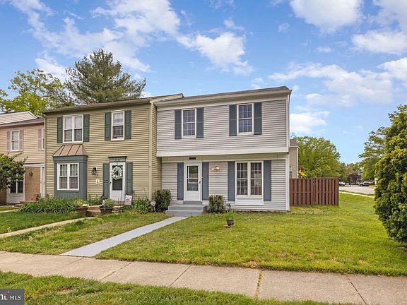 2nd image of 2924 Madeira Ct