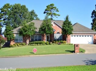 32 Sugarloaf Loop, Maumelle, AR 72113