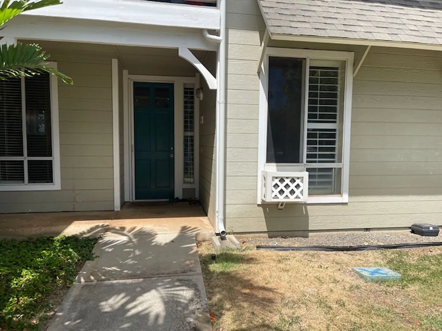 Golf Course Views! Upgraded: 2 bed/ 2 bath/ 2 parking — Photo 2