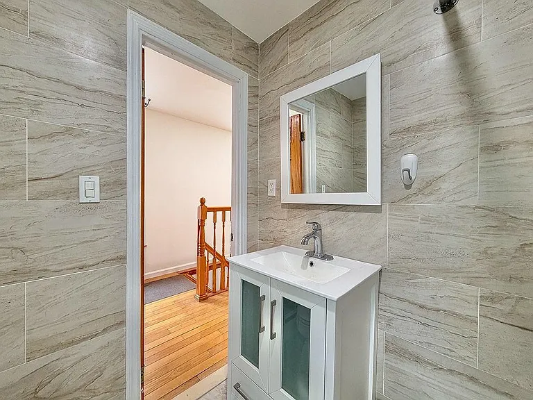 108 Hutton St #2 — Photo 16