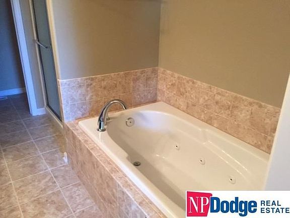 5th image of 6208 S 195th St