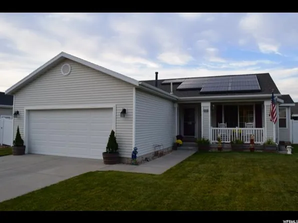 4096 W 5075 S, Roy, UT 84067