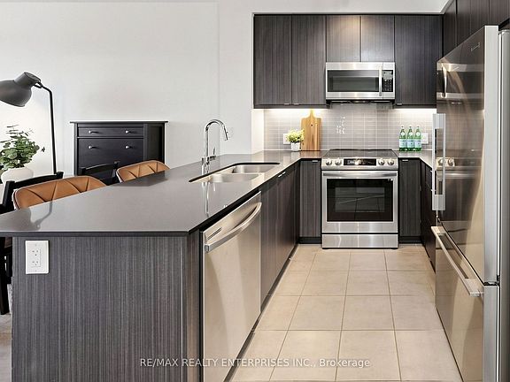 5th image of 50 Thomas Riley Rd #712