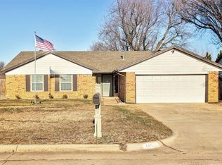 145 Pawnee Pl, Yukon, OK 73099