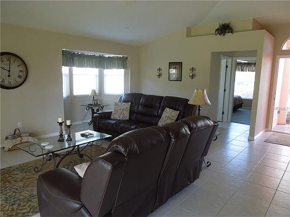 4th image of 3981 Cape Cole Blvd