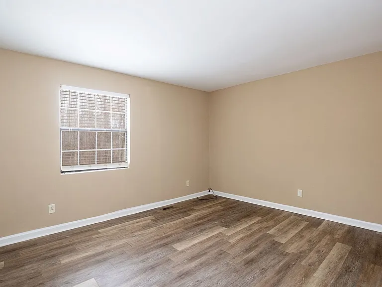 1310 Marne Ave — Photo 15