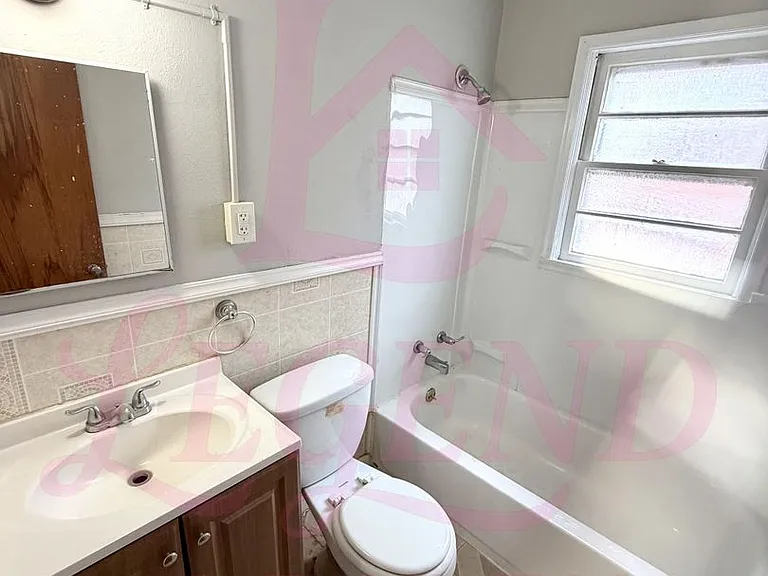 4415 Stivers St — Photo 9