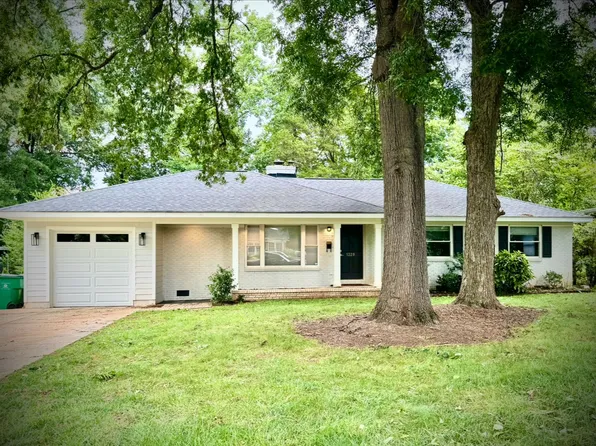 1329 Mockingbird Ln, Charlotte, NC 28209