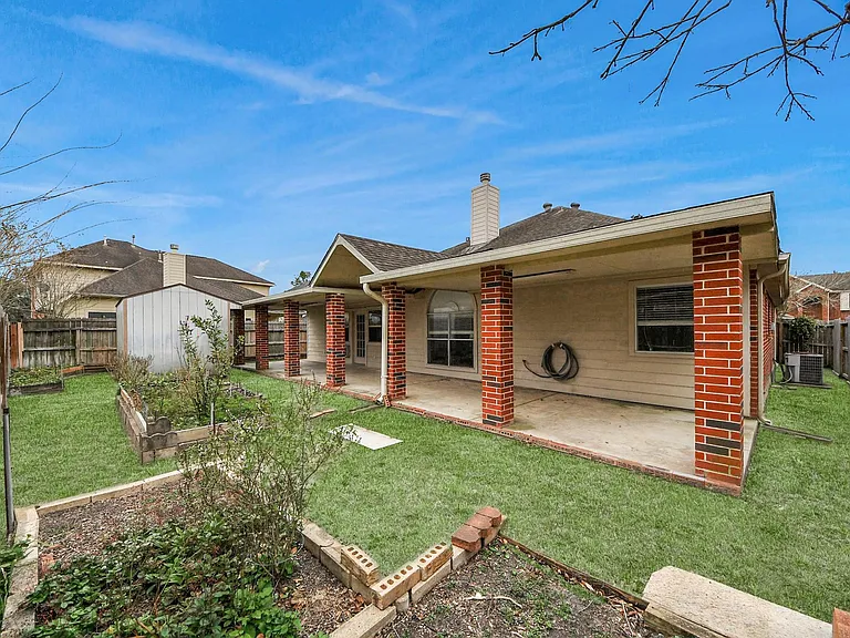 1103 Lake Shore Dr — Photo 27