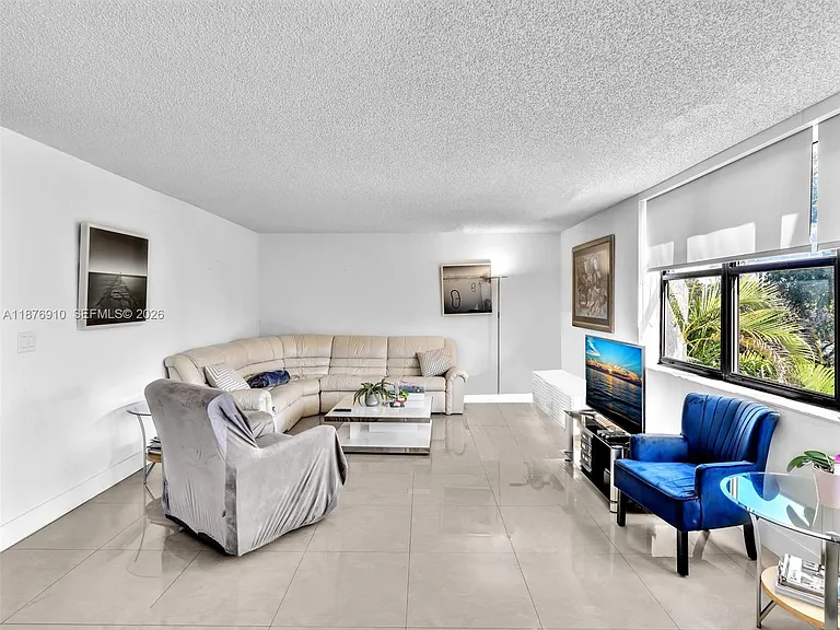 20401 NE 30th Ave #3108 — Photo 9