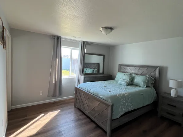(undisclosed Address), Moses Lake, WA 98837