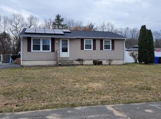 37 Kathleen St, Springfield, MA 01119