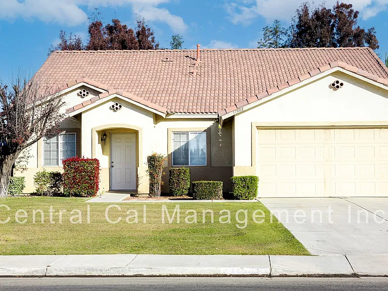 11902 Cedar Bluff Ave — Photo 1