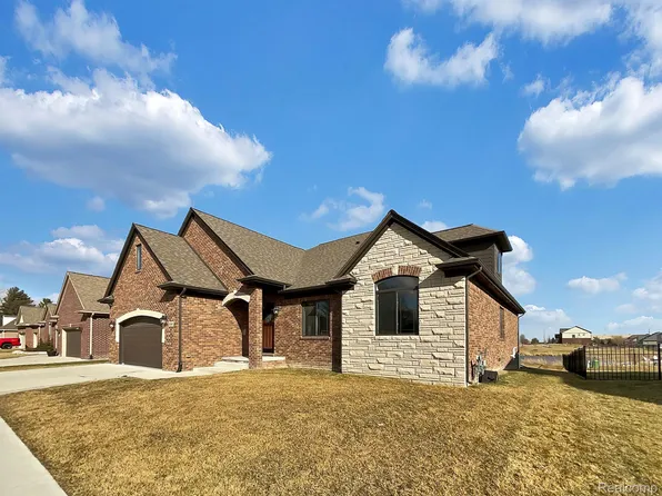 51980 Park Ave, New Baltimore, MI 48051