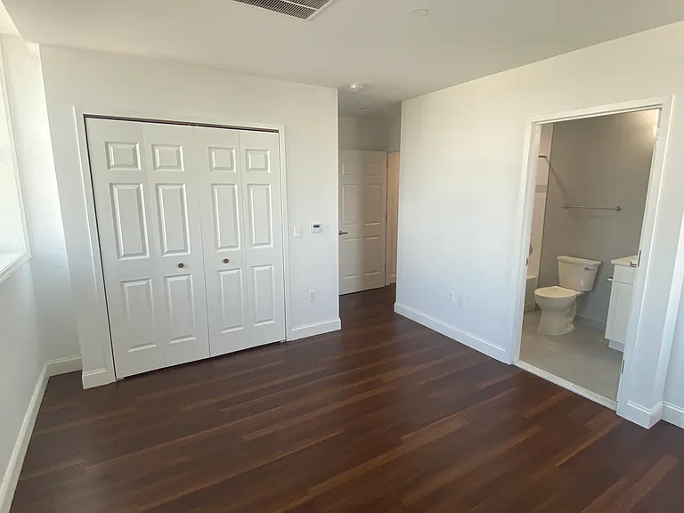 3100 Bergenline Ave #402 — Photo 49