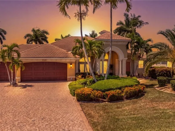 1925 Harbour Cir, Cape Coral, FL 33914
