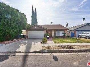 20200 Ingomar St, Winnetka, CA 91306