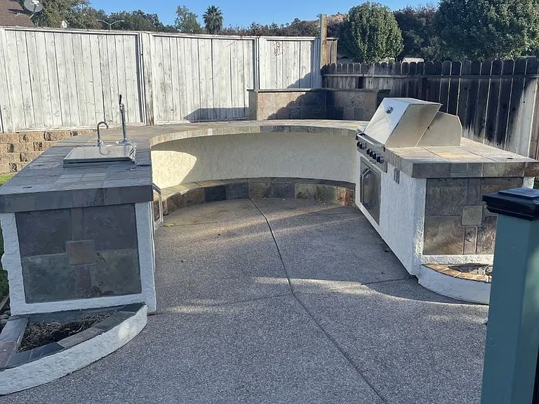 501 Marbella Ln — Photo 12