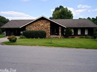 1403 S 15th St, Paragould, AR 72450